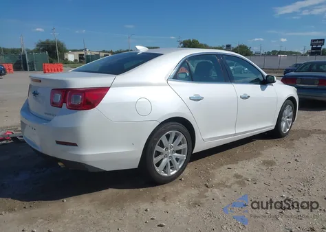 2015 Chevrolet Malibu 1Lz z USA, uszkodzony, nr VIN 1G11F5SL9FF260208